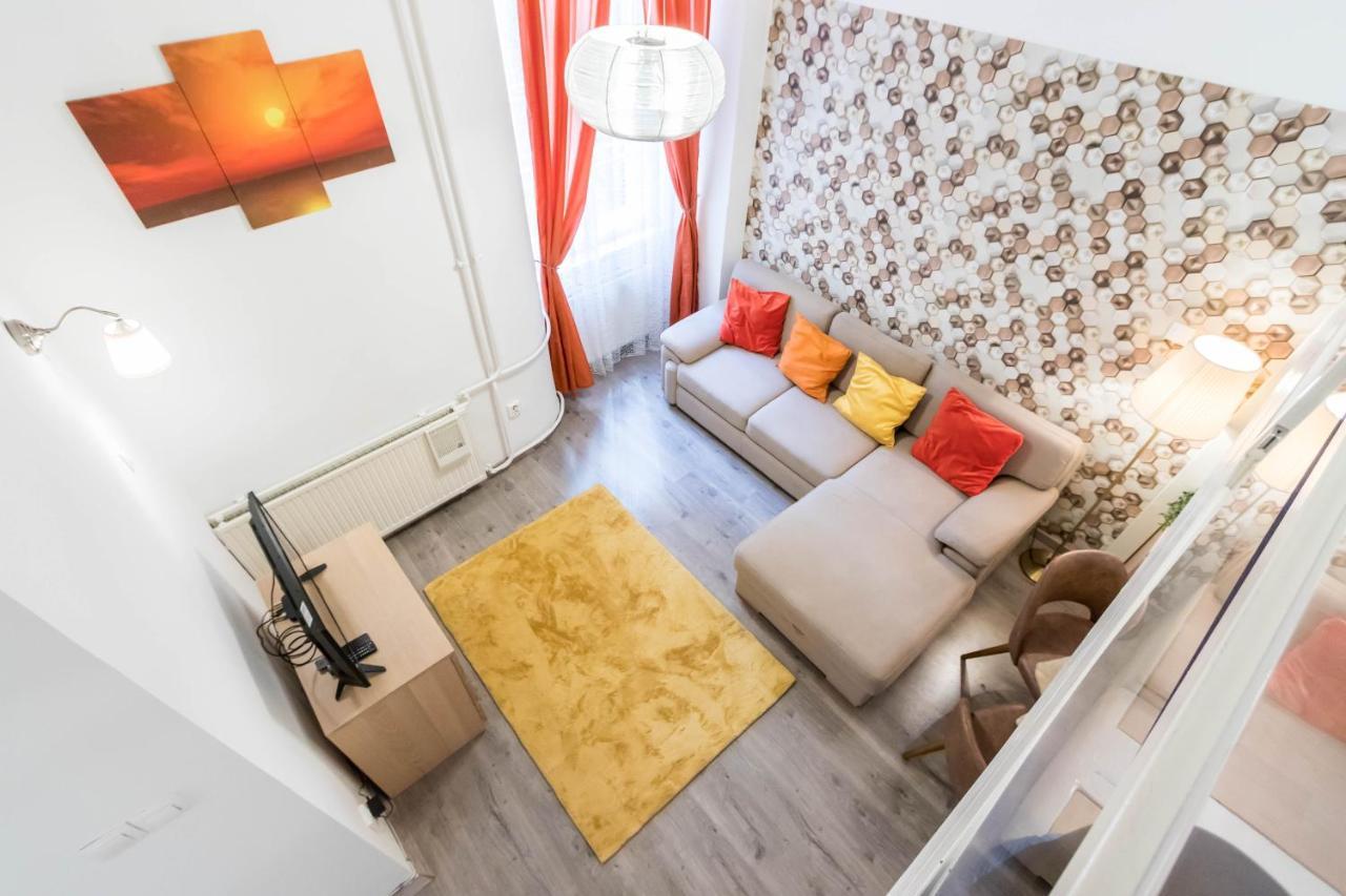 Leda'S Apartment Next To The Danube And Fashion Street Budapest Eksteriør billede